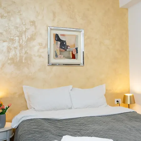 Apartment Republique *